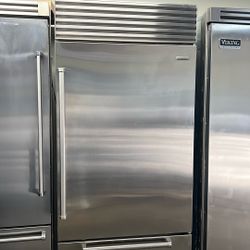 SUB ZERO 36”WIDE BUILT IN BOTTOM FREEZER REFRIGERATOR 