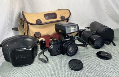 UNTESTED Vintage Nikon EM M90 35mm SLR Film Camera 50mm 1:1.8 Series E Lens 1461242 Auto ASA Beige Canvas Bag Case Travel Bag Black Bookshelf Shelf Co
