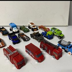 Diecast Cars Hot Wheels Lot & Matchbox 1/64 Scale 15 Total Early 2000 Year Cars