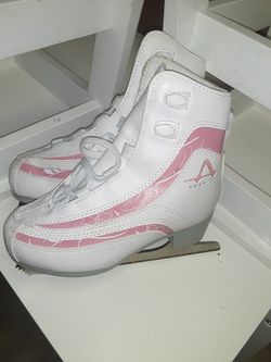 Ice skates for girls