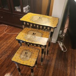 Neat Nesting Tables