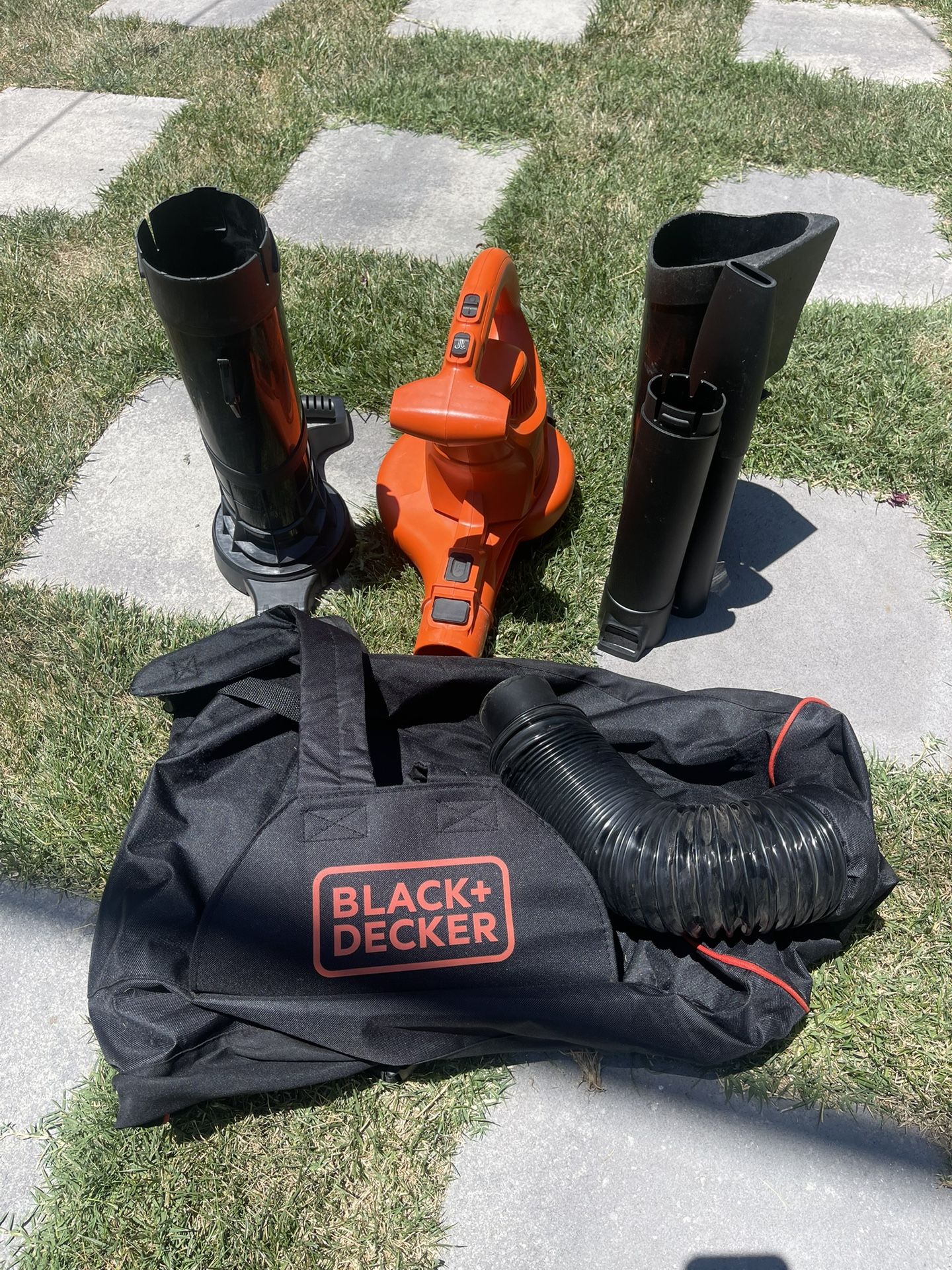 BLACK+DECKER 12 AMP 250 MPH 400 CFM Corded Electric 3-In-1 Backpack Leaf Blower, Vacuum & Mulcher