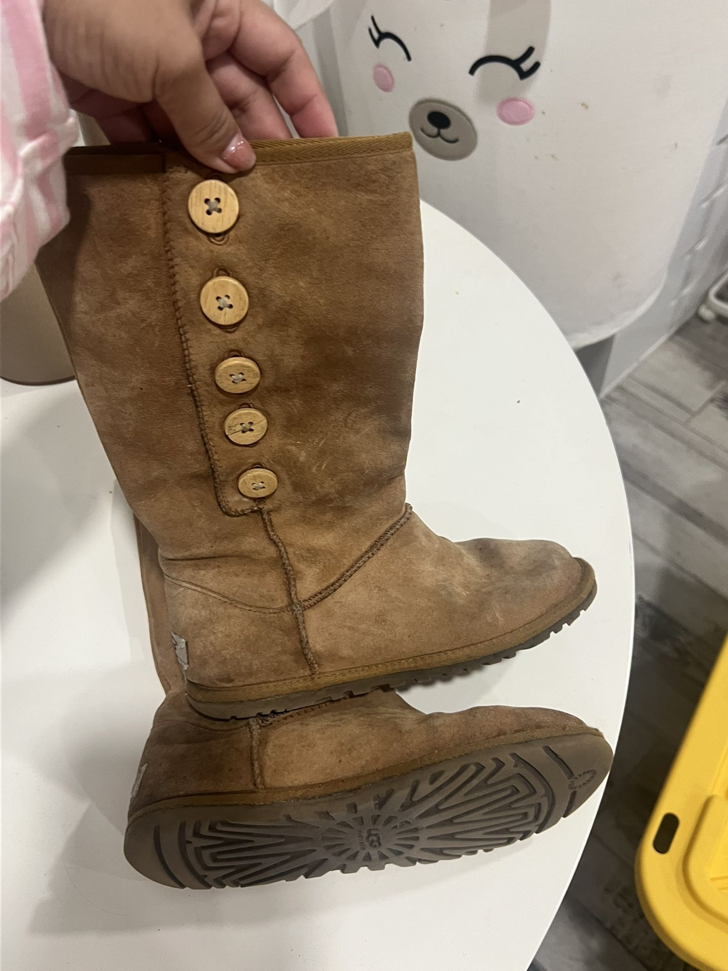 UGG Boot Size 6 Bakersfield