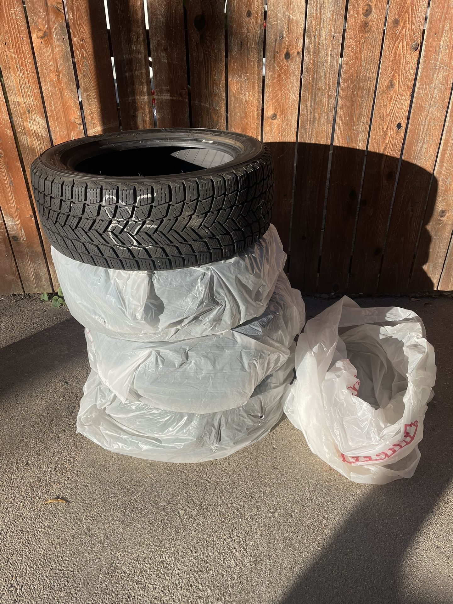 Michelin X-Ice Snow Tires (All 4)