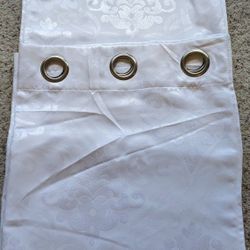 NEW & BEAUTIFUL White Curtain Set