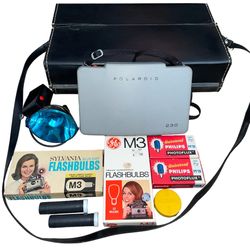 Vintage Polaroid Automatic 230 Land Camera w/Flash,Case, Manual & Bulbs
