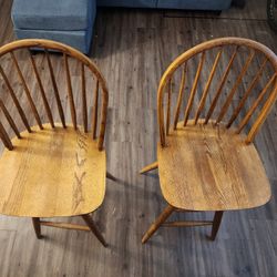Set of 2 Wooden Bar Stools – Classic Windsor Style