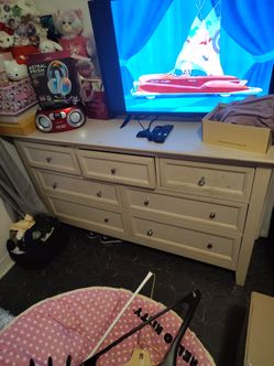 Free dresser