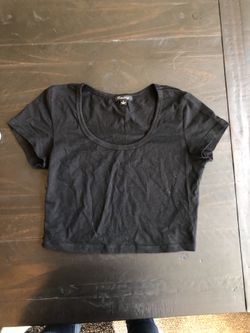 Small Crop Top, Good with High waisted skirts/shirt