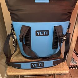Yeti Hopper M15 Blue