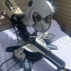 Ryobi 10” Compound Miter Saw
