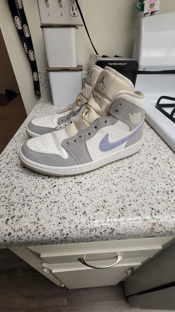 Womens Air Jordan Mid 'Wolf Grey Aluminum'