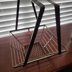 🪴 Vintage Metal Wire Basket with Foldable Handles 🪴