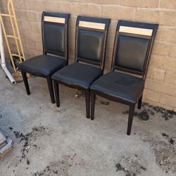 Free Chairs