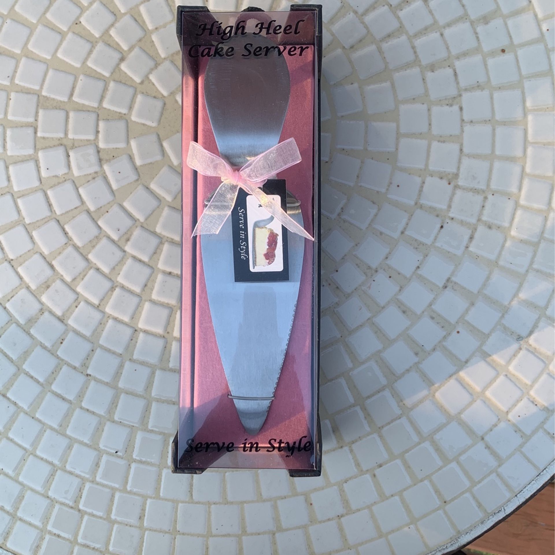 High Heel Cake Server