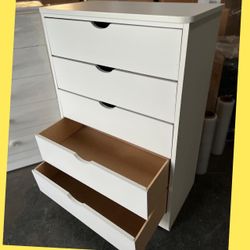 5 drawers dresser/ Five drawers dresser