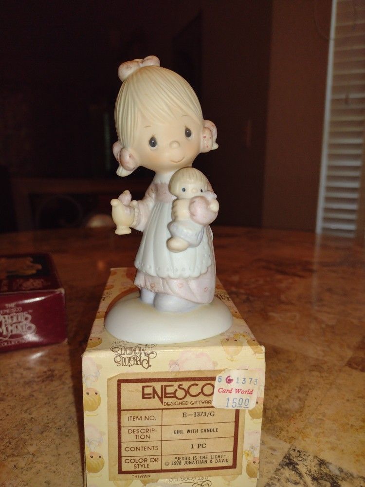 Precious Moments Figurine E-1373/G Triangle Marking