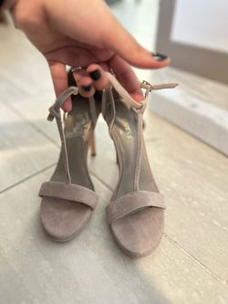 Guess heels  size 7
