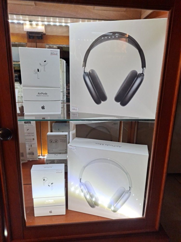 Brand NEW Apple AirPods Max (1 Space Gray 🖤)(1 Silver