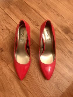 NEW❤️ Heels size 7 $10