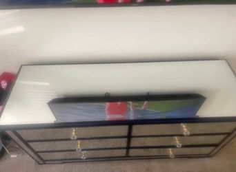 Mirrored 6 drawer dresser