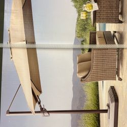 10 FOOT x 10 FOOT OFFSET CANTILEVER UMBRELLA 