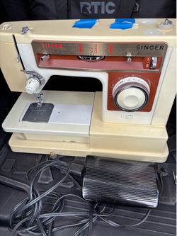 Singer 1605 Sewing Machine