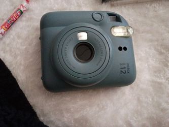 Fujifilm Instax Mini 12 Instant Camera