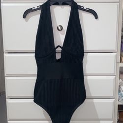 Bandage V trim Bodysuit