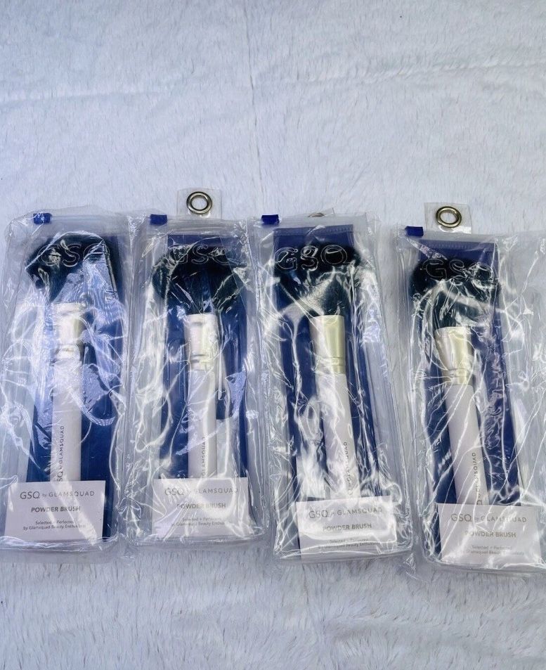 Lot of 4 GSQ by Glamsquad Powder Brush Cosmetics Makeup Bundle Set