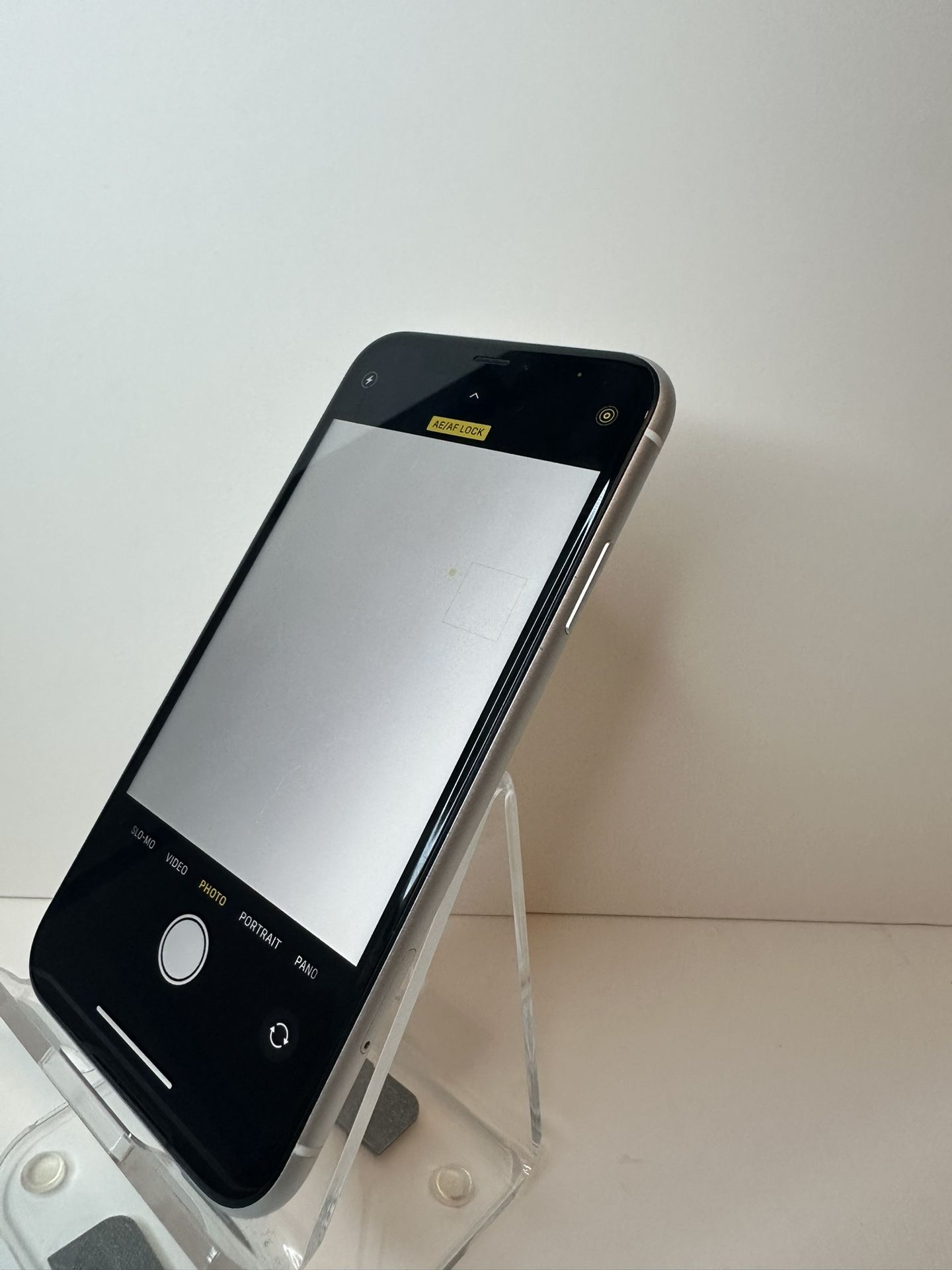 iPhone XR 128GB バッテリー88% iPhone XR 128GB 88% Battery