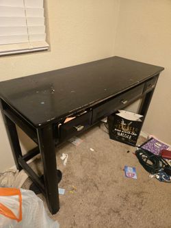Free desk