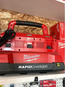 Milwaukee new packout rapid charger