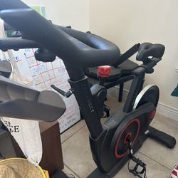 Echelon Bike Like New