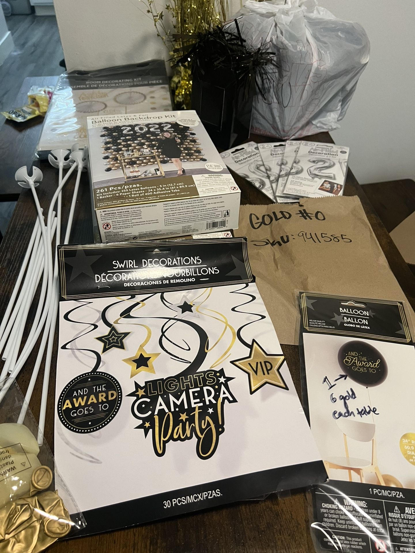 Golden Hollywood Theme