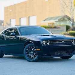 2016 DODGE CHALLENGER SXT