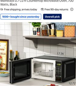 Mainstays 0.7 Cu Ft Countertop Microwave Oven, 700 Watts Black