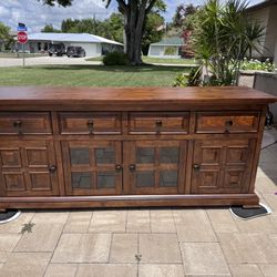 Buffet Cabinet 