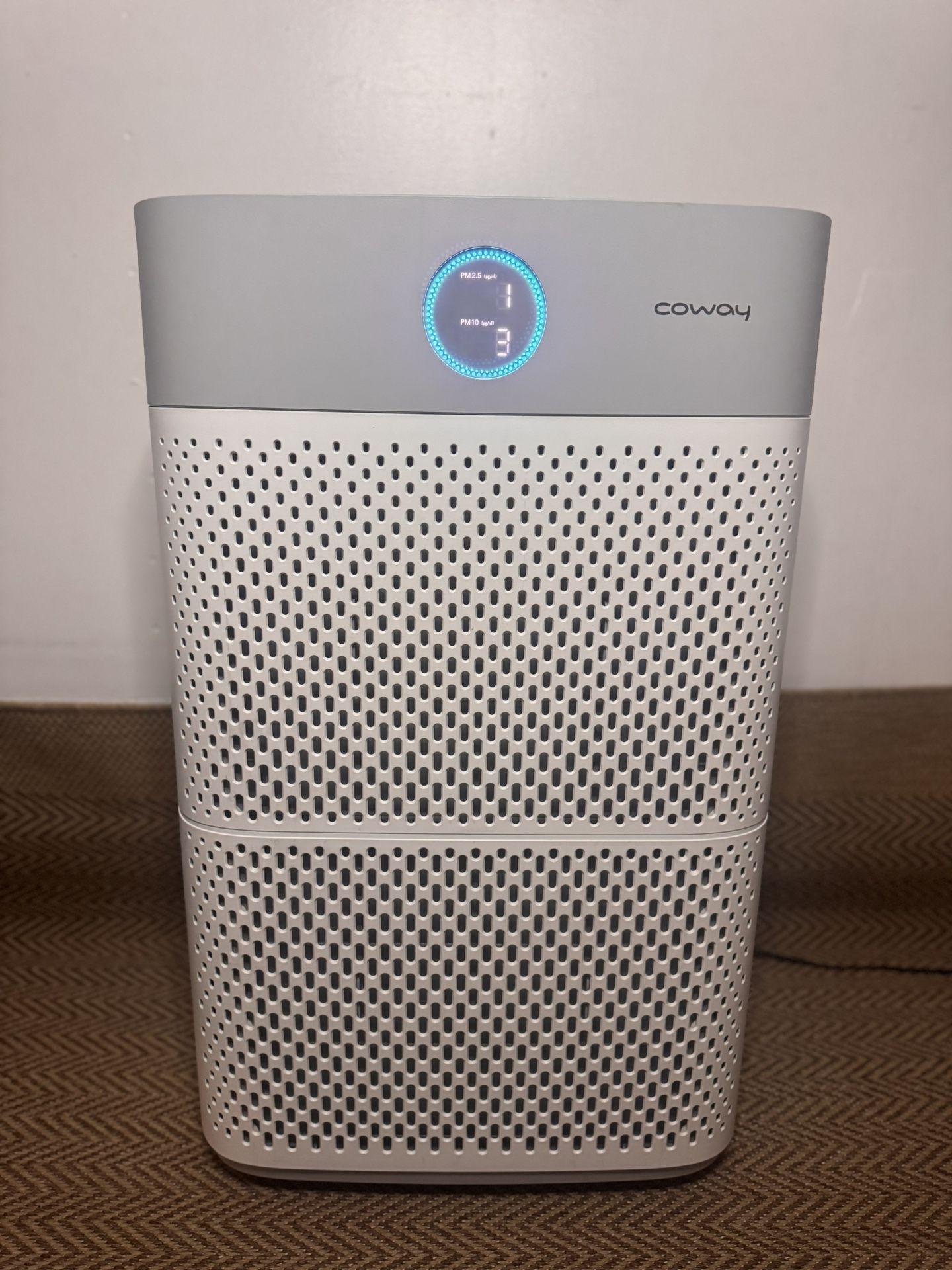 πCoway Quattro Power Air PurifiersβLike Newπ