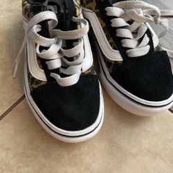 Girls Vans 10.5 Kids Size