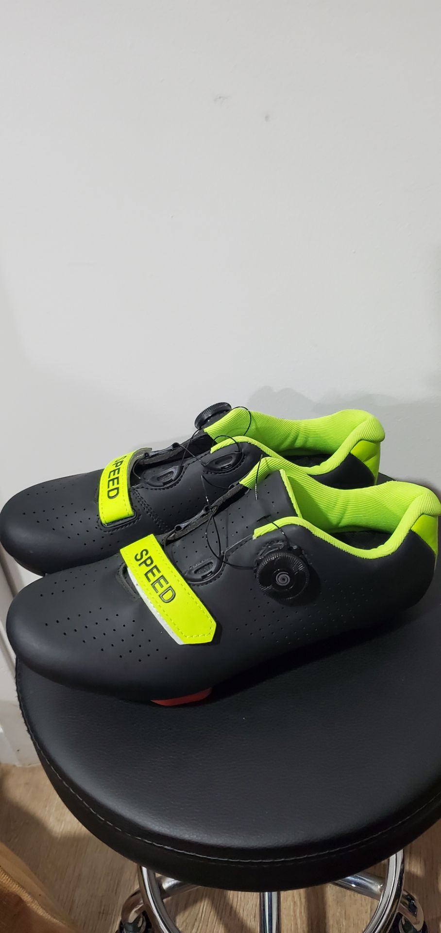 Brand New SPEED Cycling Shoes ๐ดโโ๏ธ