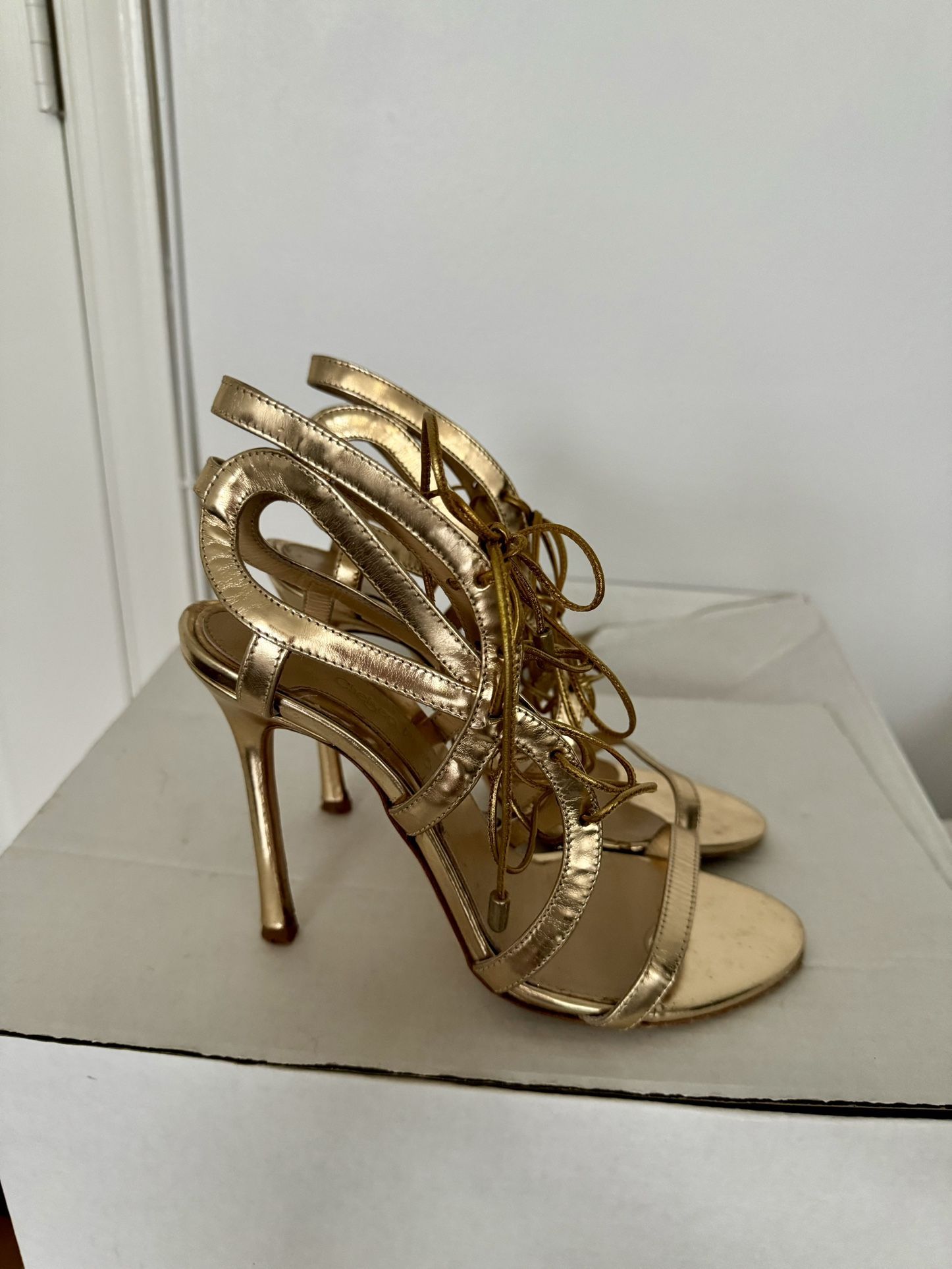 Chelsea Paris Gold Lace Up Sexy Sandals Retail $495 Size 7.5/8US