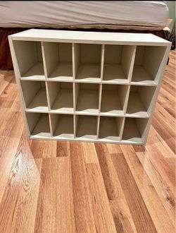 White Shoe Rack *MEASUREMENTS IN PHOTOS