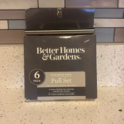 Better Homes & Gardens Pull Set