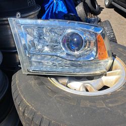 2014 Dodge Ram Driver Side Headlight 