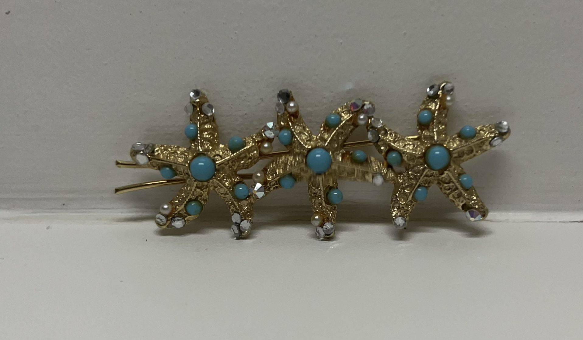 Hair clip vintage Gold Tone Hair Clip