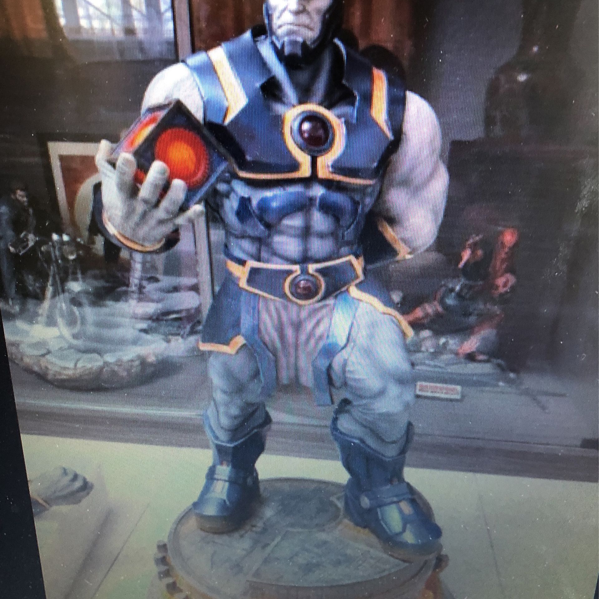 Custom Dark Seid   Statue  