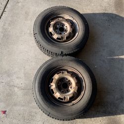 Studded Snow Tires 1 Pair