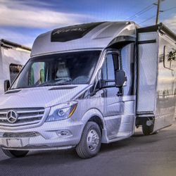 2019 ULTRA BROUGHAM 25MB