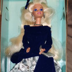 Avon Winter Wonderland Barbie. See Description 